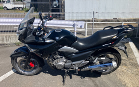 SUZUKI GSR250S GJ55D