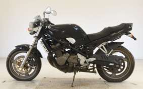 SUZUKI BANDIT 250 GJ74A