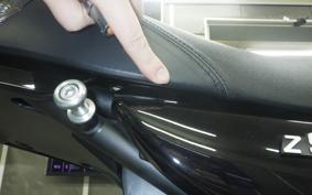 KAWASAKI Z900RS CAFE 2025 ZR900K