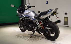 HONDA CB1300SB SUPER BOLDOR 2023 SC54