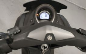 YAMAHA N-MAX 155 SG50J