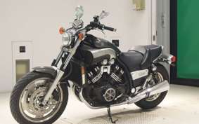 YAMAHA VMAX 2000