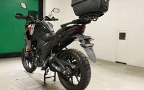 HONDA CB200XA 2017