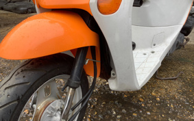 SUZUKI LETS4 CA41A