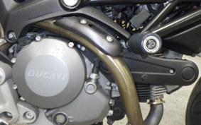 DUCATI MONSTER 696 2012