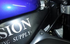 YAMAHA YZF-R1 2002