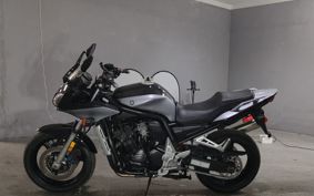 YAMAHA FZS1000 FAZER RN07