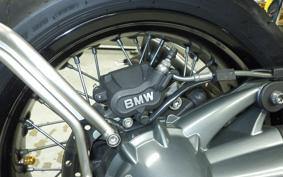 BMW R NINE T 2015