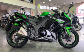 YAMAHA AXIS Z