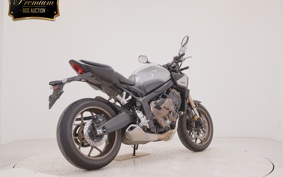 HONDA CB650R E-Clutch 2024 RH17