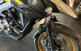 SUZUKI DL650 ( V-Strom 650 ) 2017 C733A