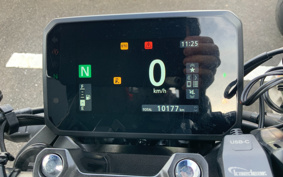 HONDA CB650R E-Clutch 2024 RH17