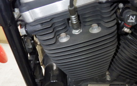 HARLEY XL883R 2001