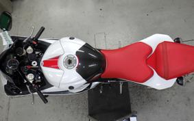 YAMAHA YZF-R6 2010