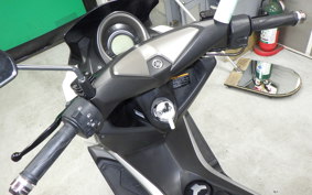 YAMAHA N-MAX SE86J