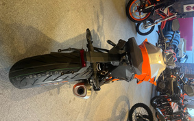 KTM 1290 SUPER DUKE R EVO V3940