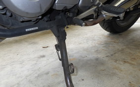 SUZUKI GSR250