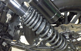 HARLEY XL883R 2005
