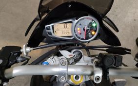TRIUMPH TRIUMPH STREET TRIPLE R 2011 TMD416
