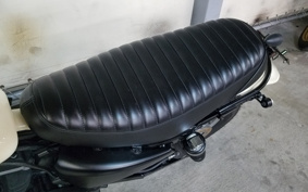 HARLEY XL883R 2011 CS2