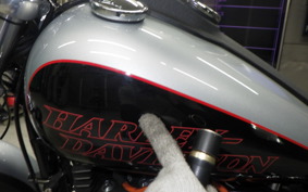 HARLEY FXDL 1580 2015