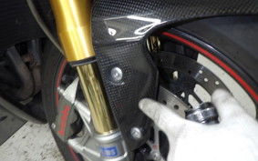 TRIUMPH DAYTONA 675 R 2014