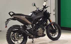 HUSQVARNA SVARTPILEN 125 2003