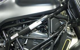 HUSQVARNA SVARTPILEN 401 2023