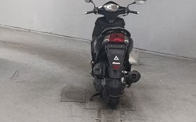 PGO  G-MAX125LC ..