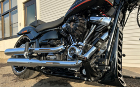 HARLEY  HARLEY FXBR 2024 YEZ