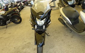 SUZUKI GSR250S