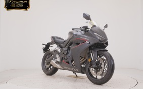 HONDA CBR650R E-Clutch 2026 RH17