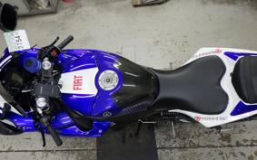YAMAHA YZF-R1 2013