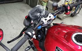 TRIUMPH STREET TRIPLE RS 2026