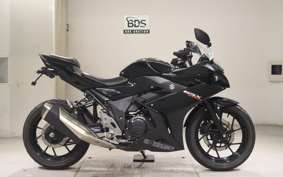 SUZUKI GSX250R 2015