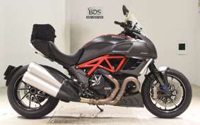 DUCATI DIAVEL Carbon 2012