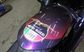 MOTO GUZZI V7 STONE 3 2021
