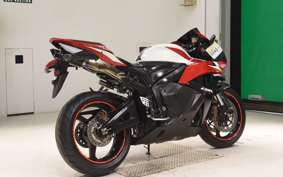 HONDA CBR600RR PC40