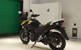 SUZUKI Vｽﾄﾛｰﾑ250 2018