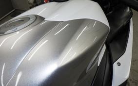 YAMAHA YZF-R1 2004