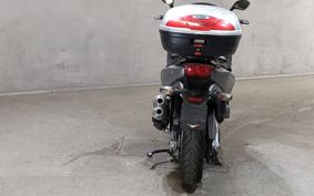 GILERA GP800 2011 ..