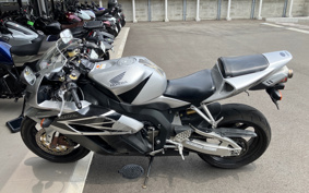 HONDA CBR1000RR 2004 SC57