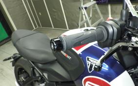 TRIUMPH TRIDENT 660 2024