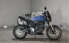 HONDA CB250R MC52