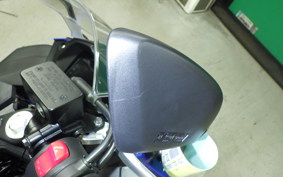 SUZUKI GSX250RA 2001