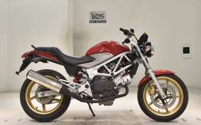 HONDA VTR 250 Gen. 2 2026 MC33