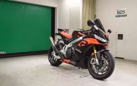 APRILIA RSV4 1100ファクト 2021