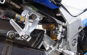 SUZUKI GSX-R1000 2001 GT74A