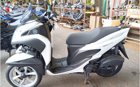 YAMAHA TRICITY 125 SE82J