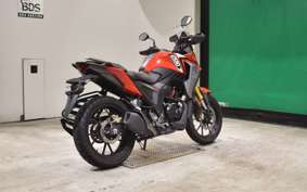 HONDA CB200X 2025